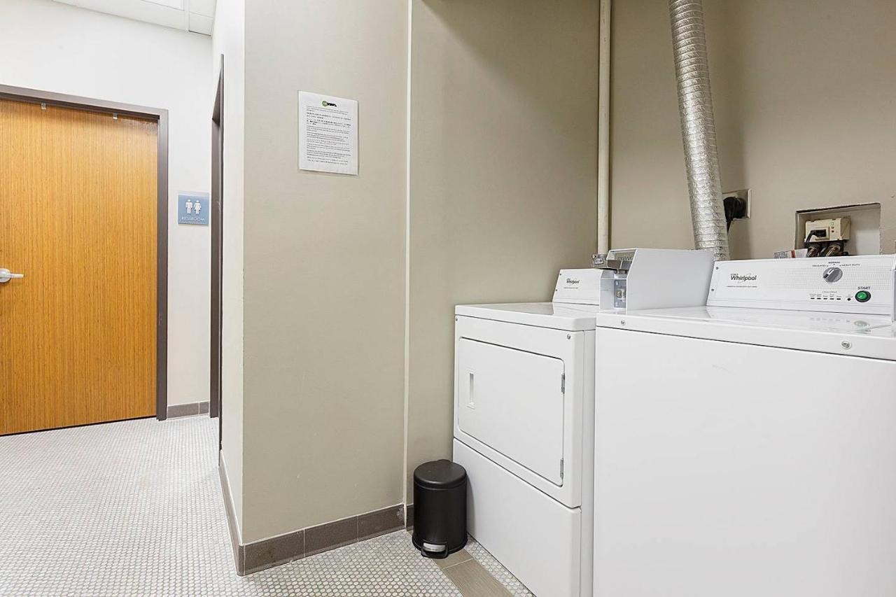 Studio Ready 4 Students & Traveling Professionals! 310 Apartment Boston Luaran gambar