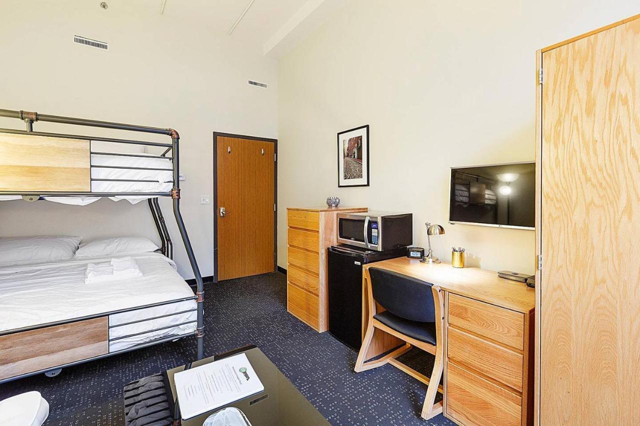 Studio Ready 4 Students & Traveling Professionals! 310 Apartment Boston Luaran gambar