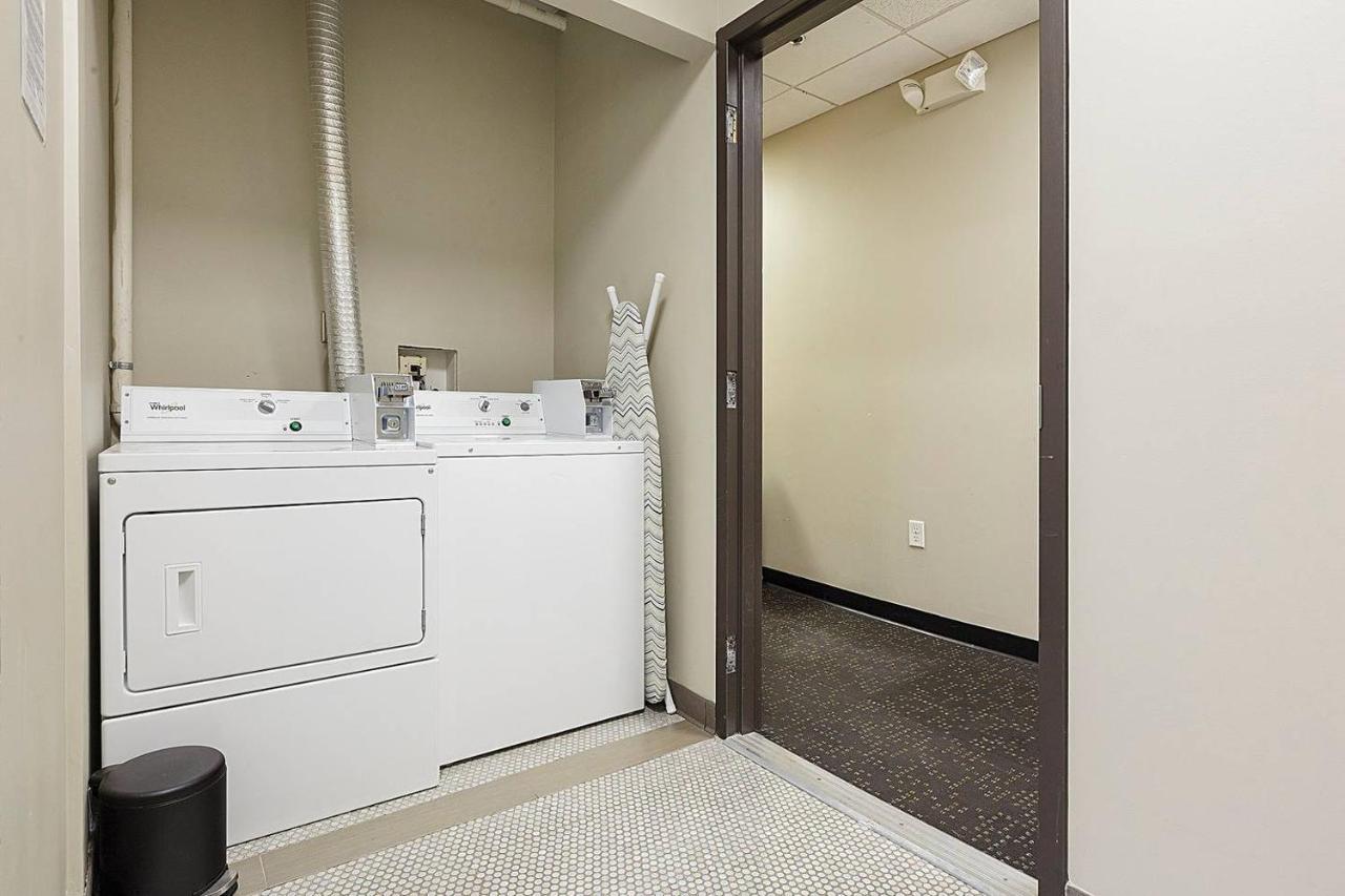 Studio Ready 4 Students & Traveling Professionals! 310 Apartment Boston Luaran gambar