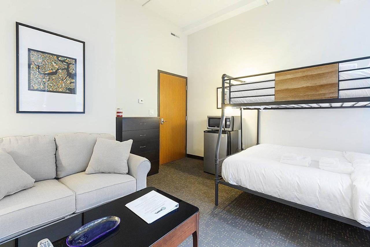 Studio Ready 4 Students & Traveling Professionals! 310 Apartment Boston Luaran gambar